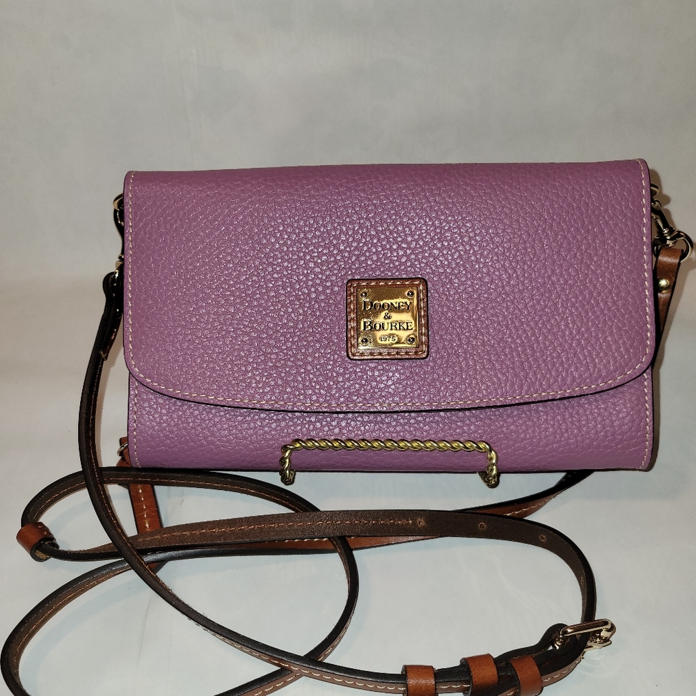 NWOT DOONEY & BURKE CROSSBODY - Mauve - Picture 5 of 11